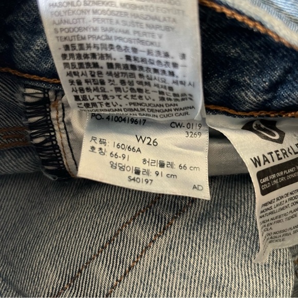 Levi's Premium Wedgie Jeans Medium Wash Fray Hem Button Fly High Waist 26 - Picture 15 of 15